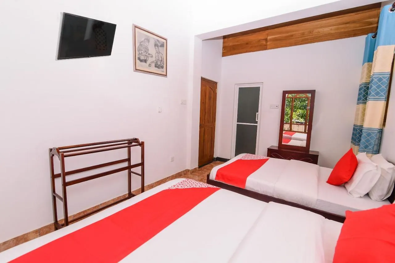 Red Star Kandyan Hotel 3*, Kandy