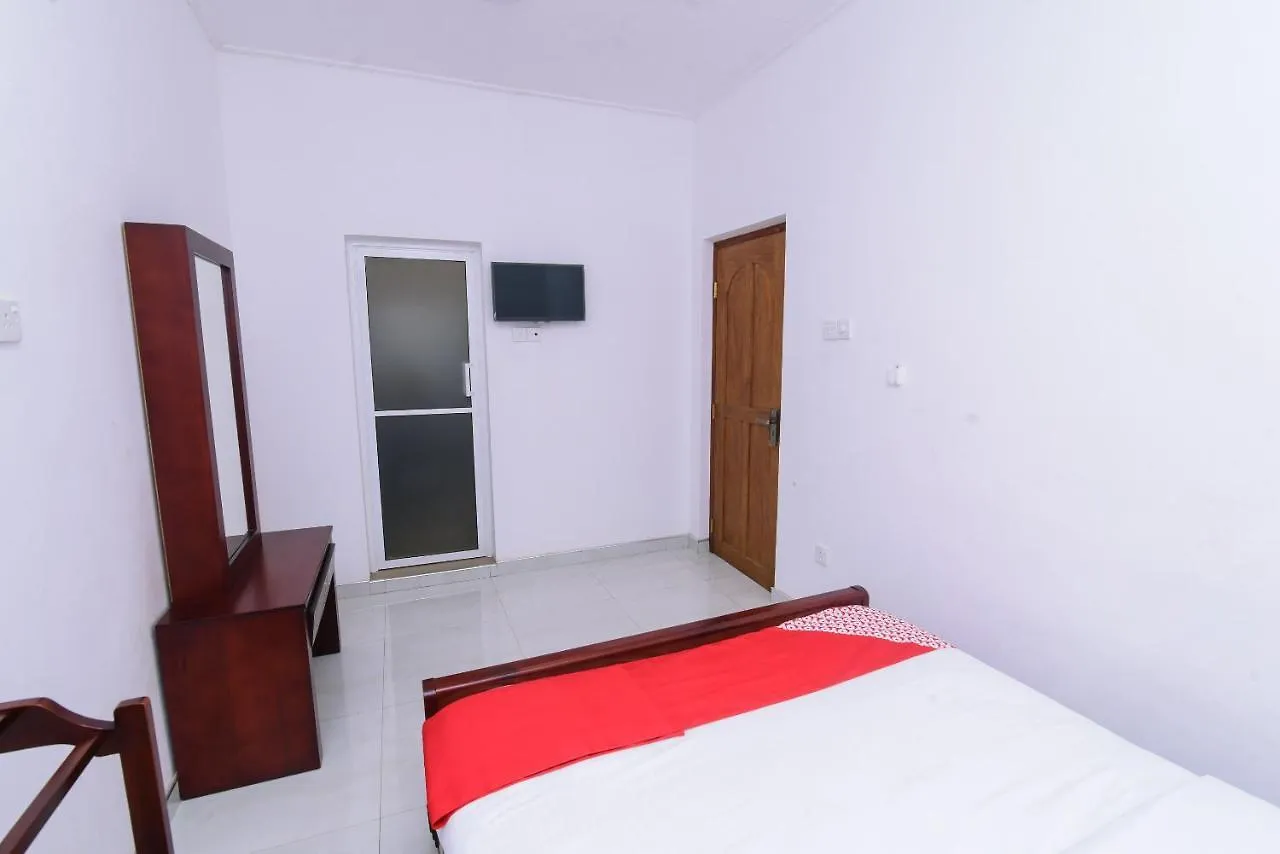 Red Star Kandyan Hotel